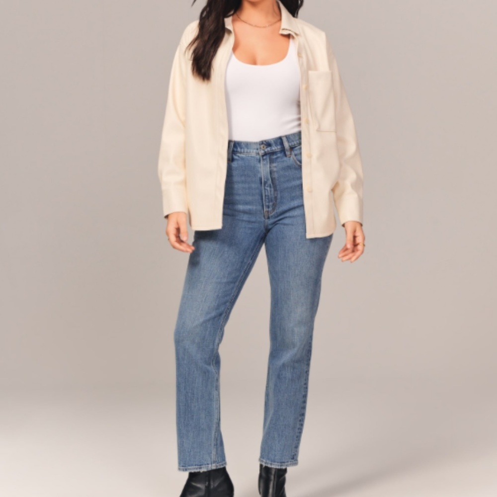 Abercrombie Curve Love Ultra High Rise Ankle Straight Jean